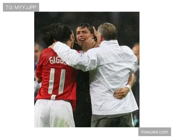 C罗与伊布职业生涯各阶段竞技表现对比：巅峰延续性、技术转型与大赛影响力解析