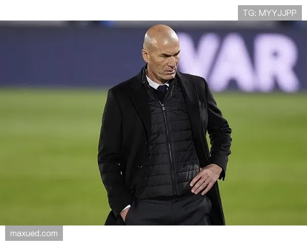 尼科·威廉斯在国家德比中的表现解析：对抗巴萨与皇马时的能力展现与局限